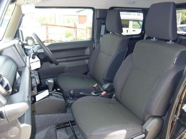 ジムニー XC 最新4型11月登録 届出済未使用車 衝突防止装置 LEDヘッドライト Rパ-キングセンサ- Hiビ-ムアシスト オ-トライト クル-ズコントロ-ル アイドリングSTOP シ-トヒ-タ- 本革ハンドル(15枚目)