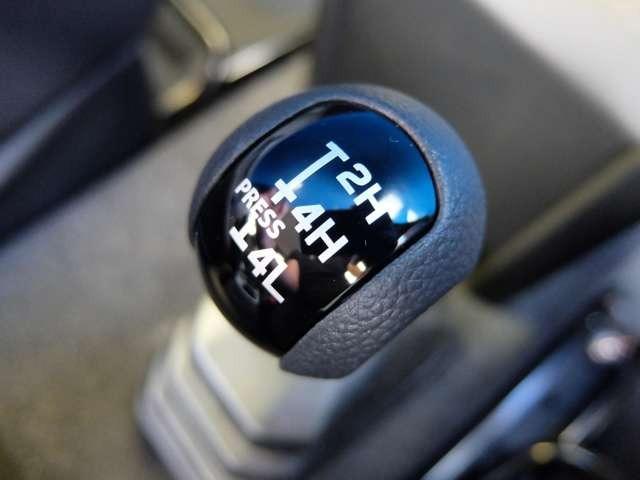 ジムニー XC 最新4型11月登録 届出済未使用車 衝突防止装置 LEDヘッドライト Rパ-キングセンサ- Hiビ-ムアシスト オ-トライト クル-ズコントロ-ル アイドリングSTOP シ-トヒ-タ- 本革ハンドル(24枚目)