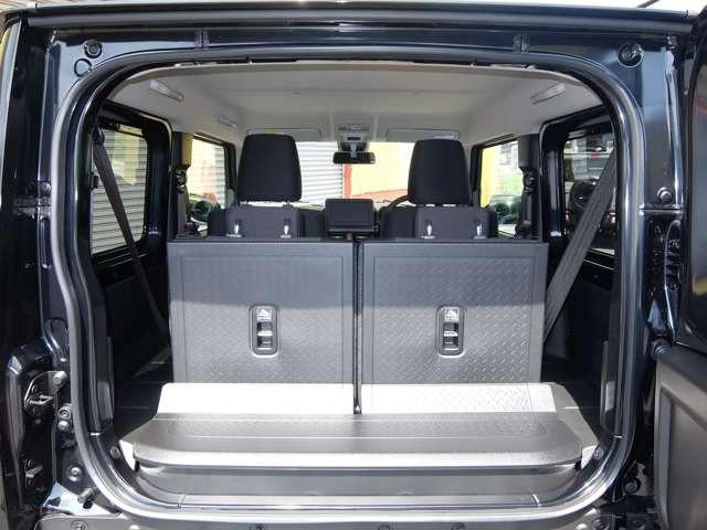 ジムニー XC 最新4型11月登録 届出済未使用車 衝突防止装置 LEDヘッドライト Rパ-キングセンサ- Hiビ-ムアシスト オ-トライト クル-ズコントロ-ル アイドリングSTOP シ-トヒ-タ- 本革ハンドル(41枚目)