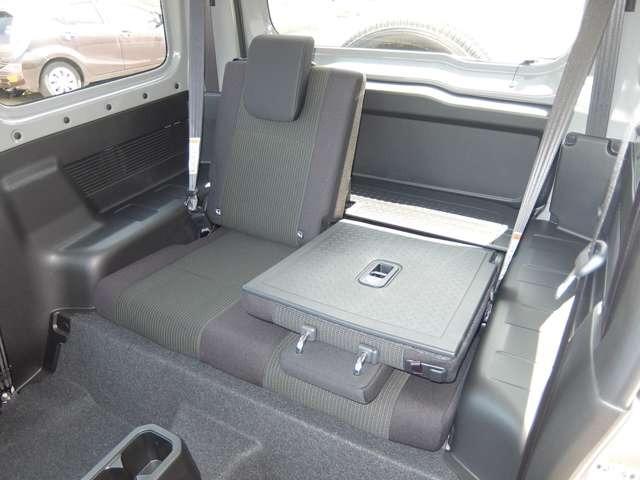 ジムニー ＸＣ　モデルチェンジ最新５型　１月登録　届出済未使用車　前後誤発進抑制＆車線逸脱抑制　警報＆前車発進告知　標識認識　フラツキ警報機能　追随式アダプティブクルコン　デュアルセンサ－ブレ－キサポ－トＩＩ（44枚目）