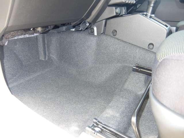 ジムニー ＸＣ　モデルチェンジ最新５型　１月登録　届出済未使用車　前後誤発進抑制＆車線逸脱抑制　警報＆前車発進告知　標識認識　フラツキ警報機能　追随式アダプティブクルコン　デュアルセンサ－ブレ－キサポ－トＩＩ（54枚目）