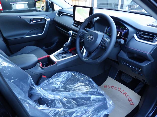RAV4 ハイブリッドアドベンチャー オフロードパッケージII 登録済未使用車、純正ディスプレーオーディオ、地デジフルセグTV、Bluetoothオーディオ、デジタルインナーミラー、全方位モニター、パワーバックドア、LEDオートヘッドライト(15枚目)