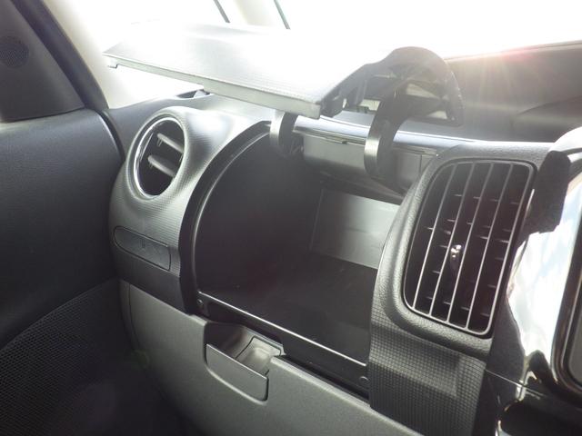 タント カスタムＲＳ　社外メモリーナビ、地デジフルセグＴＶ、ＣＤ録音機能、左側パワースライドドア、キーレスエントリー、ベンチタイプシート、ＥＴＣ、ディスチャージヘッドライト、純正アルミホイール（26枚目）