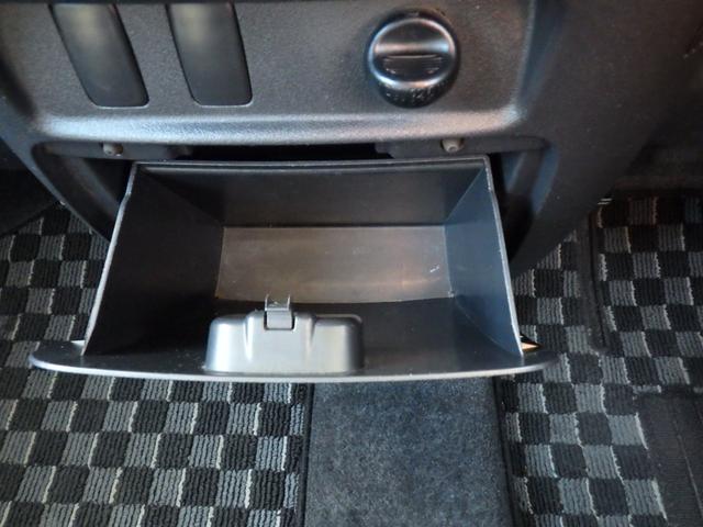 タント カスタムＸ　社外ＨＤＤナビ、地デジワンセグＴＶ、ＣＤ・ＤＶＤ再生、キーレスエントリー、左側パワースライドドア、ベンチタイプシート、純正アルミホイール（32枚目）