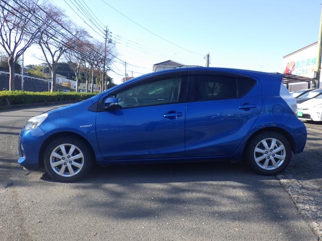 アクア S 社外メモリーナビ、地デジフルセグTV、インテリジェントキー、純正アルミホイール、プッシュスタート、電動格納ドアミラー、シートリフター(14枚目)