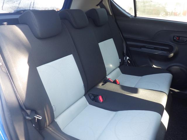 アクア S 社外メモリーナビ、地デジフルセグTV、インテリジェントキー、純正アルミホイール、プッシュスタート、電動格納ドアミラー、シートリフター(18枚目)