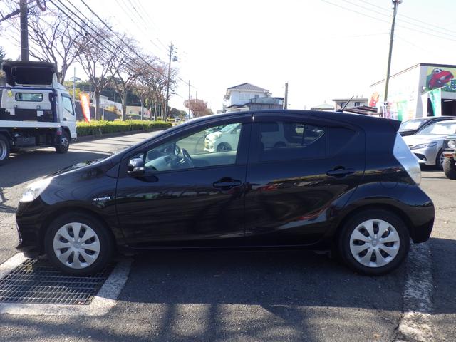 アクア Ｓ　純正メモリーナビ、地デジフルセグＴＶ、Ｂｌｕｅｔｏｏｔｈオーディオ、バックモニター、インテリジェントキー、プッシュスタート、電動格納ドアミラー、ＥＴＣ（14枚目）