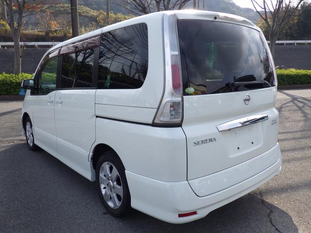 セレナ ハイウェイスター 純正HDDナビ、地デジフルセグTV、Bluetoothオーディオ、バックモニター、キーレスエントリー、両側パワースライドドア、ETC、純正アルミホイール(13枚目)