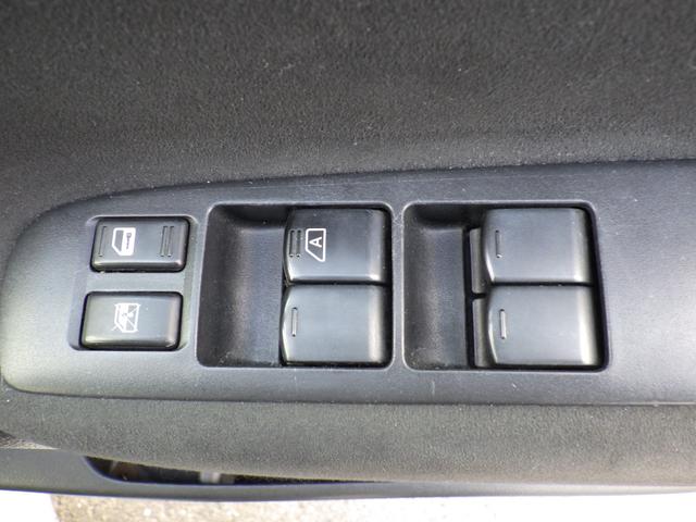 セレナ ハイウェイスター 純正HDDナビ、地デジフルセグTV、Bluetoothオーディオ、バックモニター、キーレスエントリー、両側パワースライドドア、ETC、純正アルミホイール(46枚目)