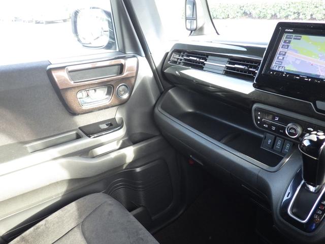 N-BOXカスタム G・Lホンダセンシング 純正メモリーナビ、地デジフルセグTV、Bluetoothオーディオ、バックモニター、左側パワースライドドア、インテリジェントキー、ETC、純正アルミホイール(24枚目)