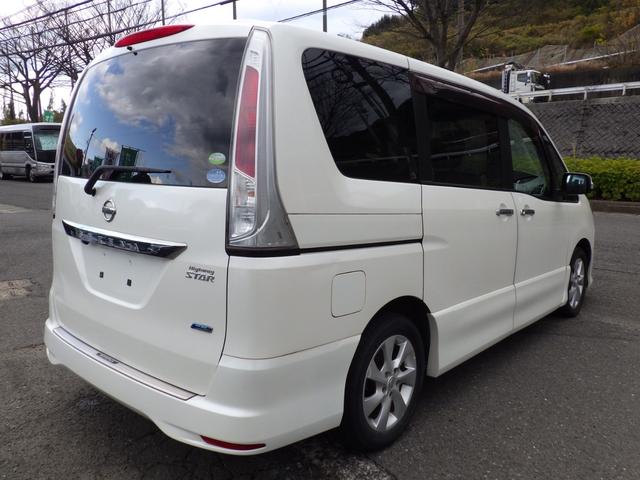 セレナ ハイウェイスター Vセレクション 純正メモリーナビ、地デジフルセグTV、Bluetoothオーディオ、バックモニター、両側パワースライドドア、インテリジェントキー、純正アルミホイール、クルーズコントロール(11枚目)