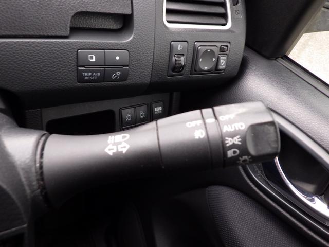 セレナ ハイウェイスター Vセレクション 純正メモリーナビ、地デジフルセグTV、Bluetoothオーディオ、バックモニター、両側パワースライドドア、インテリジェントキー、純正アルミホイール、クルーズコントロール(45枚目)