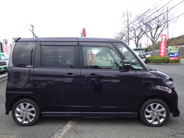 ��؂Ȉ��Ԃ��������̎����ύڎԂQ��z�u���Ă��܂��B���C�y�ɂ��\���t���������B