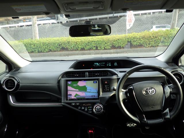 アクア 　純正メモリーナビ、地デジフルセグＴＶ、Ｂｌｕｅｔｏｏｔｈオーディオ、バックモニター、インテリジェントキー、専用エアロ、専用アルミ、電動格納ドアミラー、（23枚目）