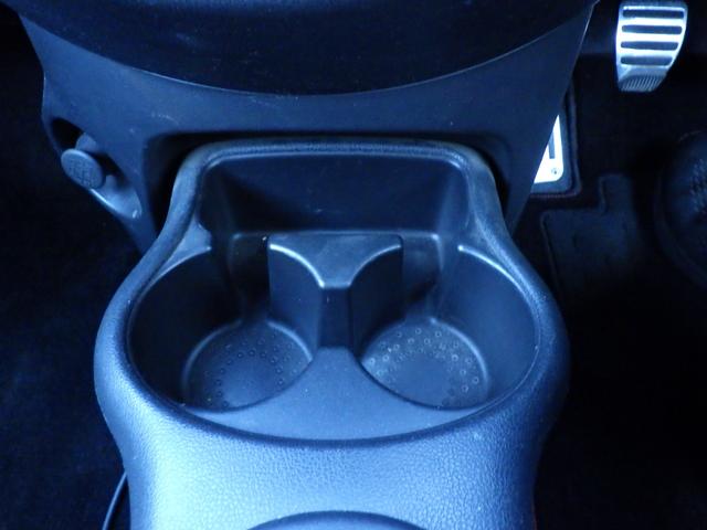 マーチ ニスモ　Ｓ　純正メモリーナビ、地デジフルセグＴＶ、Ｂｌｕｅｔｏｏｔｈオーディオ、バックモニター、ＮＩＳＭＯ専用エアロ・シート・アルミ、ディスチャージオートヘッドライト（30枚目）