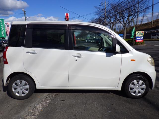 ��؂Ȉ��Ԃ��������̎����ύڎԂQ��z�u���Ă��܂��B���C�y�ɂ��\���t���������B