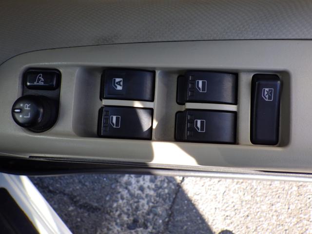 �����p�[�c�A�ЊO�p�[�c�̔̔��A��t���s�Ȃ��Ă���܂��B���C�y�ɂ����k�������B