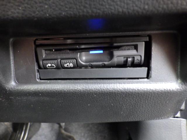 ��؂Ȉ��Ԃ��������̎����ύڎԂQ��z�u���Ă��܂��B���C�y�ɂ��\���t���������B