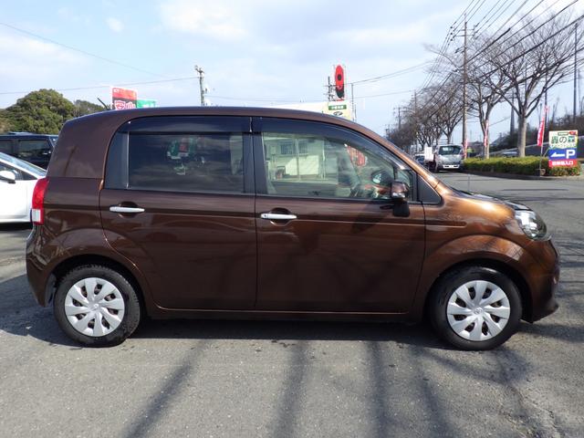 ��؂Ȉ��Ԃ��������̎����ύڎԂQ��z�u���Ă��܂��B���C�y�ɂ��\���t���������B