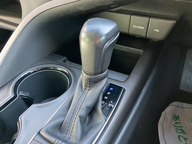 カムリ ＷＳ　レンタカーアップ車　ドライブレコーダー　ＥＴＣ　クリアランスソナー　レーンアシスト　オートクルーズコントロール　衝突被害軽減システム　バックカメラ　ナビ　アルミホイール　オートマチックハイビーム（8枚目）