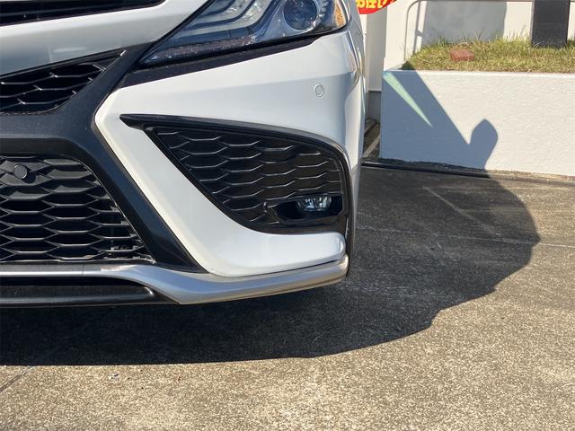 カムリ ＷＳ　レンタカーアップ車　ドライブレコーダー　ＥＴＣ　クリアランスソナー　レーンアシスト　オートクルーズコントロール　衝突被害軽減システム　バックカメラ　ナビ　アルミホイール　オートマチックハイビーム（22枚目）