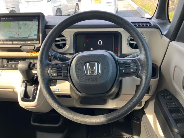 Ｎ－ＢＯＸ ベースグレード　レンタカーアップ車　ＥＴＣ　バックカメラ　両側スライド・片側電動　ナビ　ＴＶ　クリアランスソナー　オートクルーズコントロール　レーンアシスト　衝突被害軽減システム　オートライト　ＬＥＤヘッドランプ（3枚目）