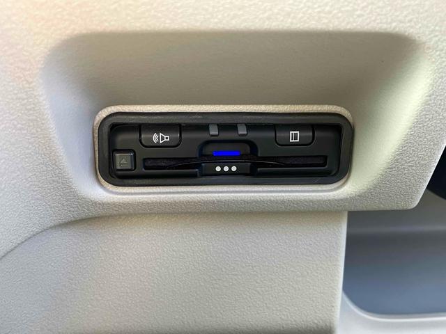 Ｎ－ＢＯＸ ベースグレード　レンタカーアップ車　ＥＴＣ　バックカメラ　両側スライド・片側電動　ナビ　ＴＶ　クリアランスソナー　オートクルーズコントロール　レーンアシスト　衝突被害軽減システム　オートライト　ＬＥＤヘッドランプ（9枚目）