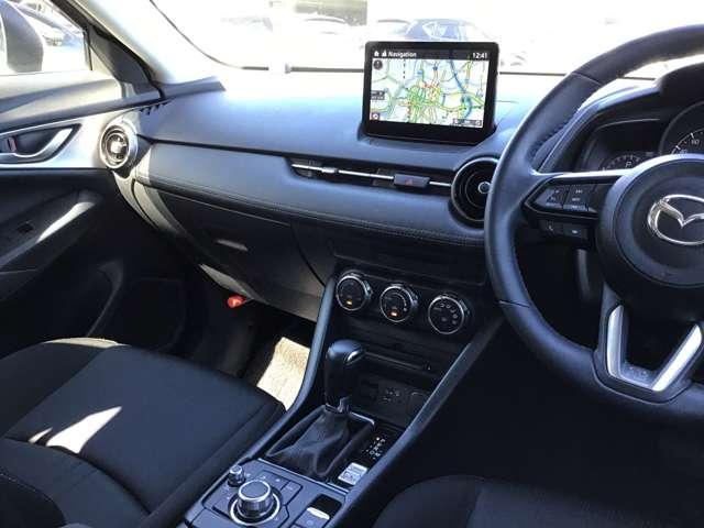 ＣＸ－３ １．５　１５Ｓ　ツーリング　ナビ　ＥＴＣ　全方位モニター　前後ドラレコ　パーキングセンサー　Ｂｌｕｅｔｏｏｔｈオーディオ　ＵＳＢ　ＨＢＣ　Ｒカメラ　オートエアコン　ｉ－ｓｔｏｐ　スマートキー　盗難防止システム　ＤＳＣ　アルミ（17枚目）
