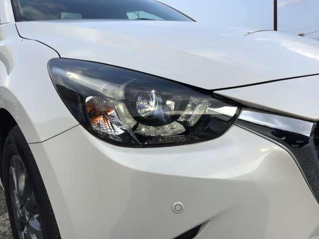 デミオ １．３　１３Ｓ　ツーリング　ナビ　ＥＴＣ　ドラレコ　シートヒーター　ＣＤ　アイドルストップ　サイドエアバッグ　ＡＡＣ　ＵＳＢ　シートヒータ　ＥＳＣ　アドバンスキー　パワーステアリング　盗難防止装置　キーレス　ＡＢＳ　エアバック（3枚目）