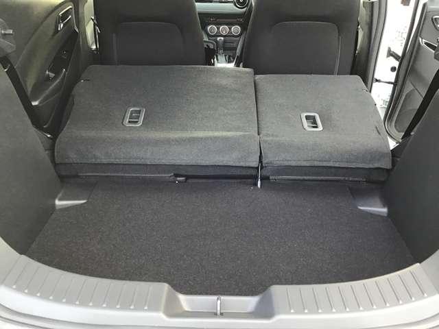 デミオ １．３　１３Ｓ　ツーリング　ナビ　ＥＴＣ　ドラレコ　シートヒーター　ＣＤ　アイドルストップ　サイドエアバッグ　ＡＡＣ　ＵＳＢ　シートヒータ　ＥＳＣ　アドバンスキー　パワーステアリング　盗難防止装置　キーレス　ＡＢＳ　エアバック（6枚目）