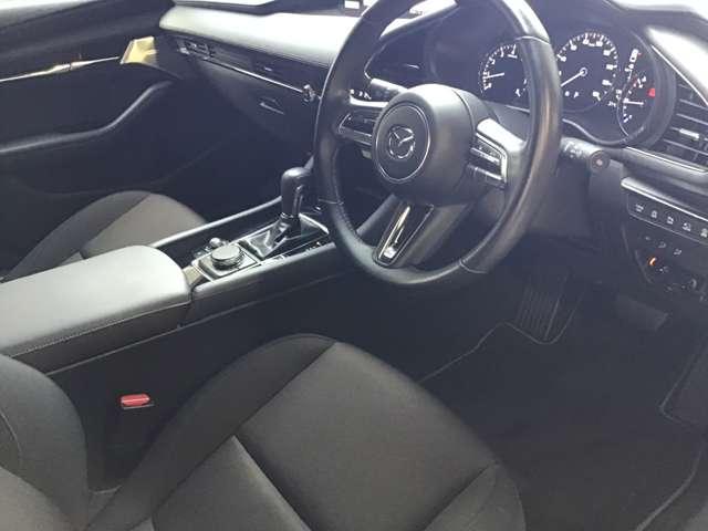 ���t�����g���ȃV�[�g��聙�@���h���C�u�����K�Ɋy���ނ��߂̑O�ȋ�ԁ��N���}�Ƃ̈�̊����S�n�悢�t�����g�V�[�g��