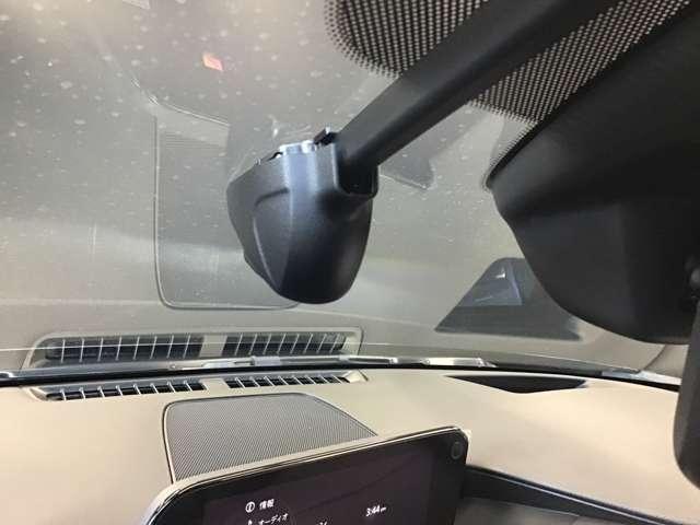 ���b��̃h���C�u���R�[�_�[���t���Ă��܂��B