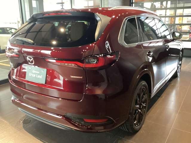 ＣＸ－８０ ３．３　ＸＤハイブリッド　プレミアム　スポーツ　ディーゼルタ　試乗車アップ　大型サンルーフ　レーダークルーズ　パノラマサンルーフ　クリアランスソナー　パワーシート　衝突被害軽減システム　シートヒーター　４ＷＤ　オートマチックハイビーム　バックカメラ　３列（7枚目）