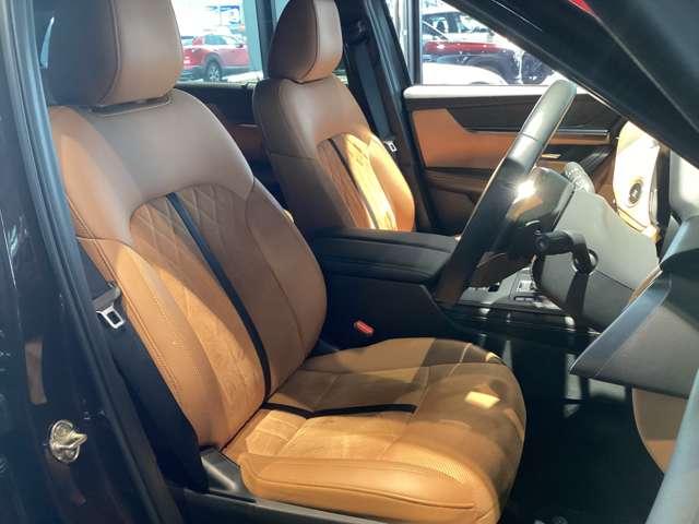 ＣＸ－８０ ３．３　ＸＤハイブリッド　プレミアム　スポーツ　ディーゼルタ　試乗車アップ　大型サンルーフ　レーダークルーズ　パノラマサンルーフ　クリアランスソナー　パワーシート　衝突被害軽減システム　シートヒーター　４ＷＤ　オートマチックハイビーム　バックカメラ　３列（11枚目）