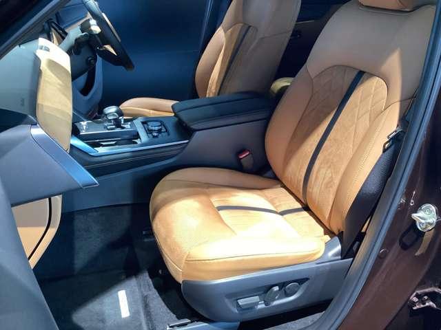 ＣＸ－８０ ３．３　ＸＤハイブリッド　プレミアム　スポーツ　ディーゼルタ　試乗車アップ　大型サンルーフ　レーダークルーズ　パノラマサンルーフ　クリアランスソナー　パワーシート　衝突被害軽減システム　シートヒーター　４ＷＤ　オートマチックハイビーム　バックカメラ　３列（14枚目）