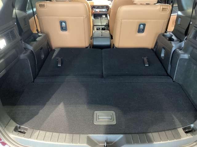 ＣＸ－８０ ３．３　ＸＤハイブリッド　プレミアム　スポーツ　ディーゼルタ　試乗車アップ　大型サンルーフ　レーダークルーズ　パノラマサンルーフ　クリアランスソナー　パワーシート　衝突被害軽減システム　シートヒーター　４ＷＤ　オートマチックハイビーム　バックカメラ　３列（28枚目）