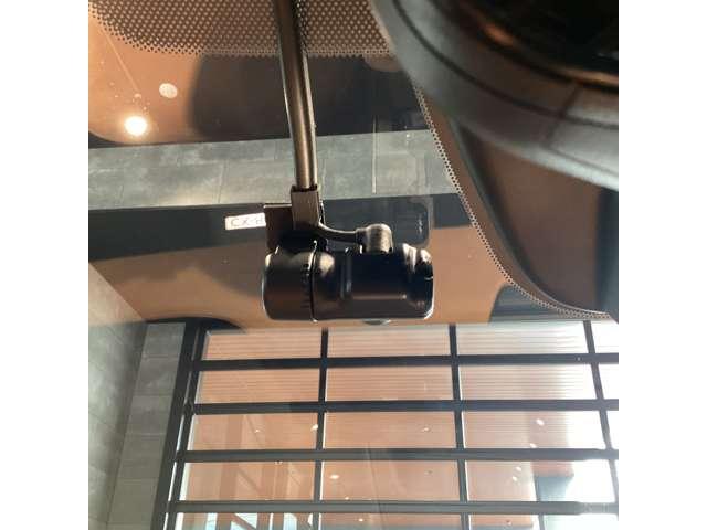 ＣＸ－８０ ３．３　ＸＤハイブリッド　プレミアム　スポーツ　ディーゼルタ　試乗車アップ　大型サンルーフ　レーダークルーズ　パノラマサンルーフ　クリアランスソナー　パワーシート　衝突被害軽減システム　シートヒーター　４ＷＤ　オートマチックハイビーム　バックカメラ　３列（40枚目）