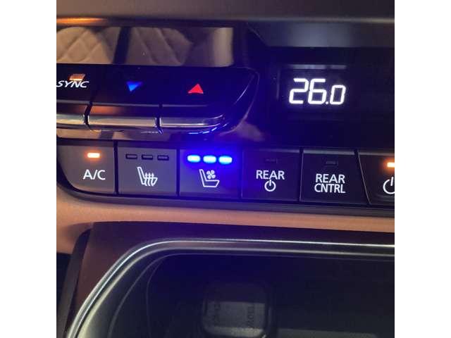 ＣＸ－８０ ３．３　ＸＤハイブリッド　プレミアム　スポーツ　ディーゼルタ　試乗車アップ　大型サンルーフ　レーダークルーズ　パノラマサンルーフ　クリアランスソナー　パワーシート　衝突被害軽減システム　シートヒーター　４ＷＤ　オートマチックハイビーム　バックカメラ　３列（51枚目）