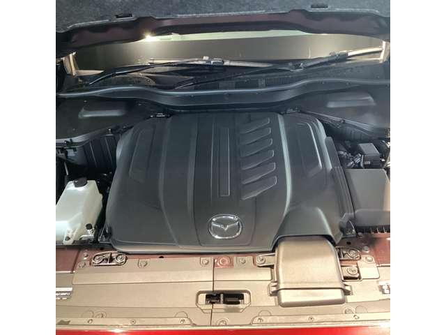 ＣＸ－８０ ３．３　ＸＤハイブリッド　プレミアム　スポーツ　ディーゼルタ　試乗車アップ　大型サンルーフ　レーダークルーズ　パノラマサンルーフ　クリアランスソナー　パワーシート　衝突被害軽減システム　シートヒーター　４ＷＤ　オートマチックハイビーム　バックカメラ　３列（62枚目）