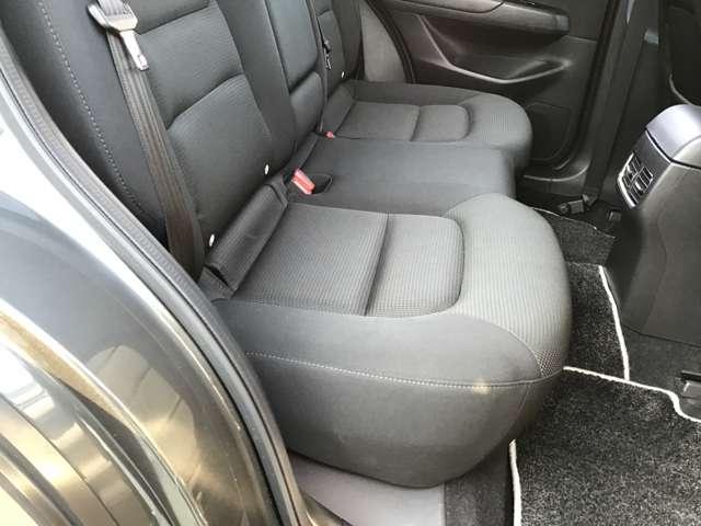 �Q��ڃV�[�g����l�̕����������ł��鑫���ł��B