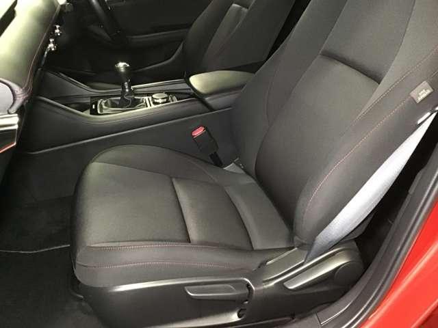 MAZDA3ファストバック 1.5 15S ブラックトーンエディション ナビ ETC CD DVD フルセグ ACC ハイビームアシスト USB クリアランスソナー バックカメラ スマートキー キーレス 横滑り防止装置 アイドリングストップ オートエアコン ABS(40枚目)
