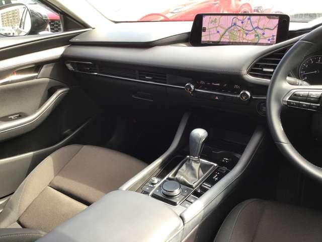 MAZDA3ファストバック 2.0 20S プロアクティブ ツーリング セレクション ナビ ETC 前後ドラレコ 全方位モニター レーダークルーズコントロール アルミホイール 電動シート Bluetoothオーディオ クリアランスソナー オートマチックハイビーム スマートキー(16枚目)