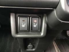 シートヒーターも完備 7