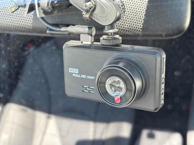 プリウス S ドライブレコーダー ETC バックカメラ ナビ TV アルミホイール オートライト LEDヘッドランプ CVT スマートキー 電動格納ミラー 盗難防止システム CD Bluetooth 衝突安全ボディ(11枚目)