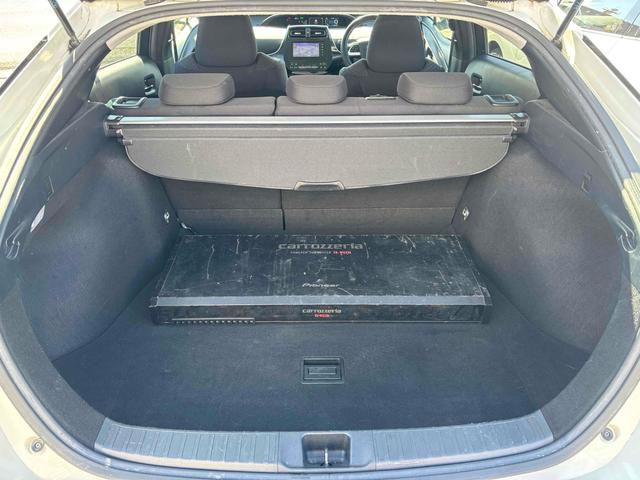 プリウス S ドライブレコーダー ETC バックカメラ ナビ TV アルミホイール オートライト LEDヘッドランプ CVT スマートキー 電動格納ミラー 盗難防止システム CD Bluetooth 衝突安全ボディ(19枚目)