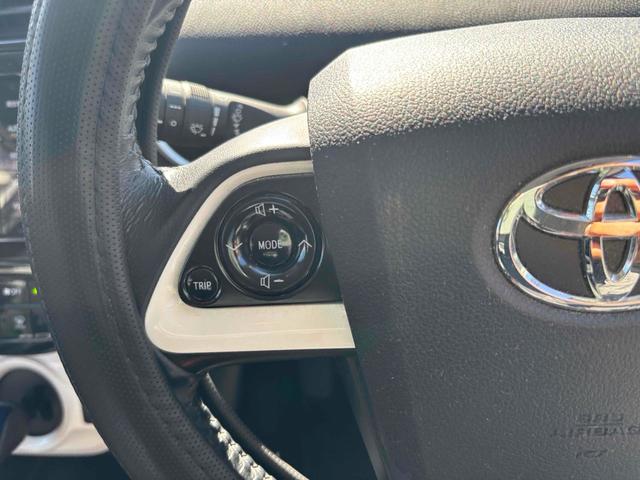 プリウス S ドライブレコーダー ETC バックカメラ ナビ TV アルミホイール オートライト LEDヘッドランプ CVT スマートキー 電動格納ミラー 盗難防止システム CD Bluetooth 衝突安全ボディ(41枚目)
