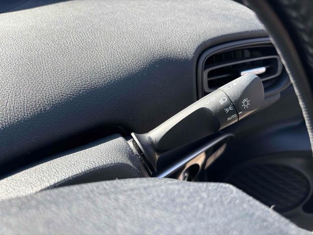 プリウス S ドライブレコーダー ETC バックカメラ ナビ TV アルミホイール オートライト LEDヘッドランプ CVT スマートキー 電動格納ミラー 盗難防止システム CD Bluetooth 衝突安全ボディ(42枚目)