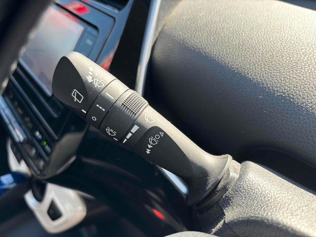 プリウス S ドライブレコーダー ETC バックカメラ ナビ TV アルミホイール オートライト LEDヘッドランプ CVT スマートキー 電動格納ミラー 盗難防止システム CD Bluetooth 衝突安全ボディ(43枚目)