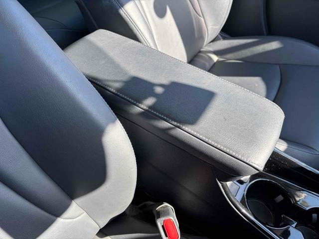 プリウス Aツーリングセレクション ドライブレコーダー クリアランスソナー レーンアシスト オートクルーズコントロール パークアシスト 衝突被害軽減システム 全周囲カメラ ナビ TV アルミホイール オートマチックハイビーム(57枚目)