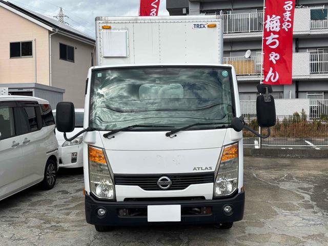 アトラストラック 　トラック　ＡＴ　後輪ダブル　バックカメラ　電動格納ミラー　エアコン　パワーウィンドウ　運転席エアバッグ（3枚目）